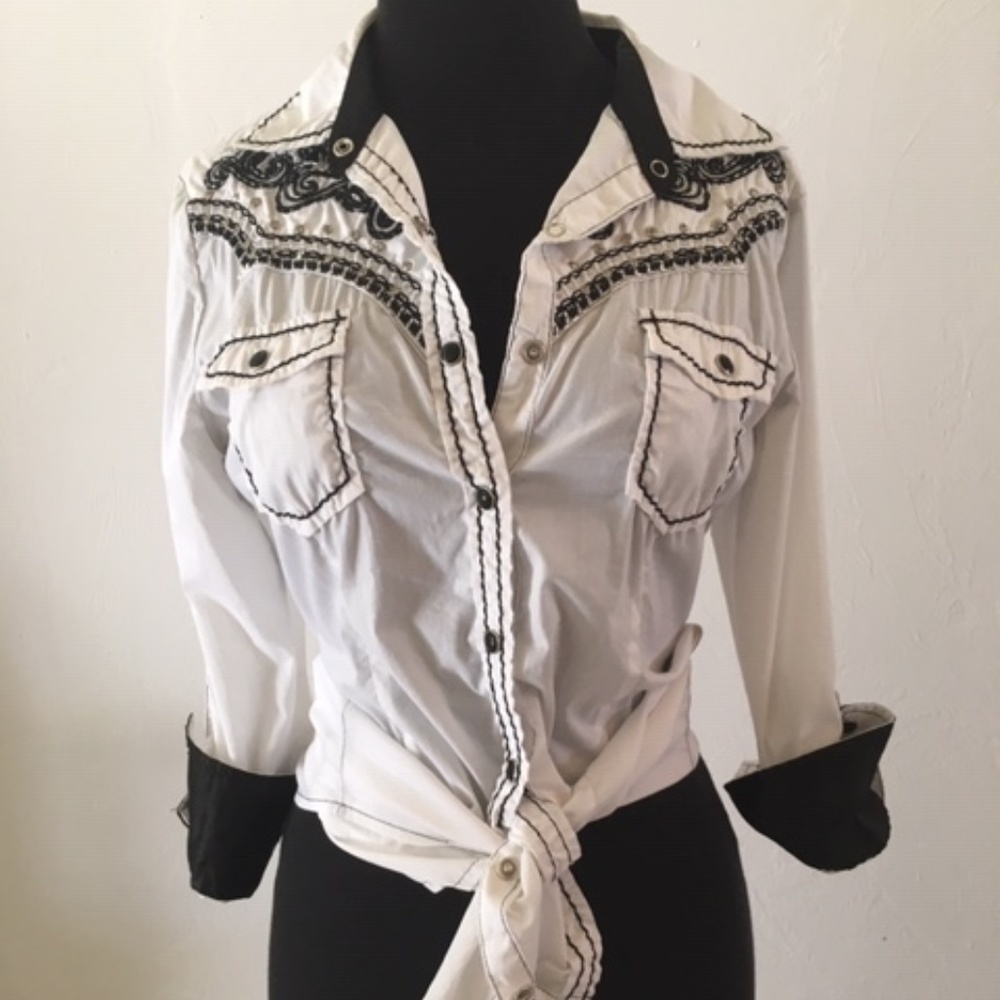 ROAR Buckle button-down White Women's Shirt